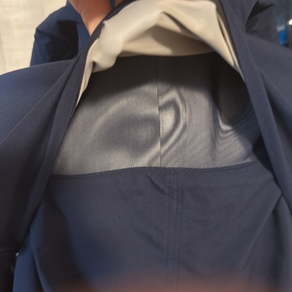 Lululemon Navy Blue rain jacket mid length size 6 - Picture 9 of 15